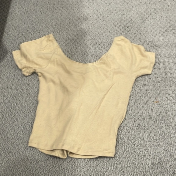 cute v neck hollister cinch front top - Picture 3 of 3